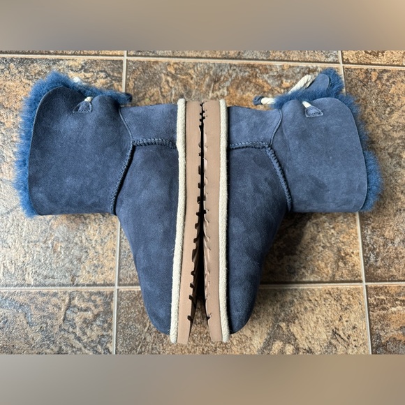 UGG Selene Nautical Rope Tie Back Slip On Boots- Navy, Women’s Size 6 - Picture 10 of 12